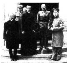 Nuncjusz Bawarii Eugenio Pacelli w cesarskiej kwaterze gównej z propozycj pokojow papiea Benedykta XV skadan cesarzowi Wilhelmowi II, 1917 r.