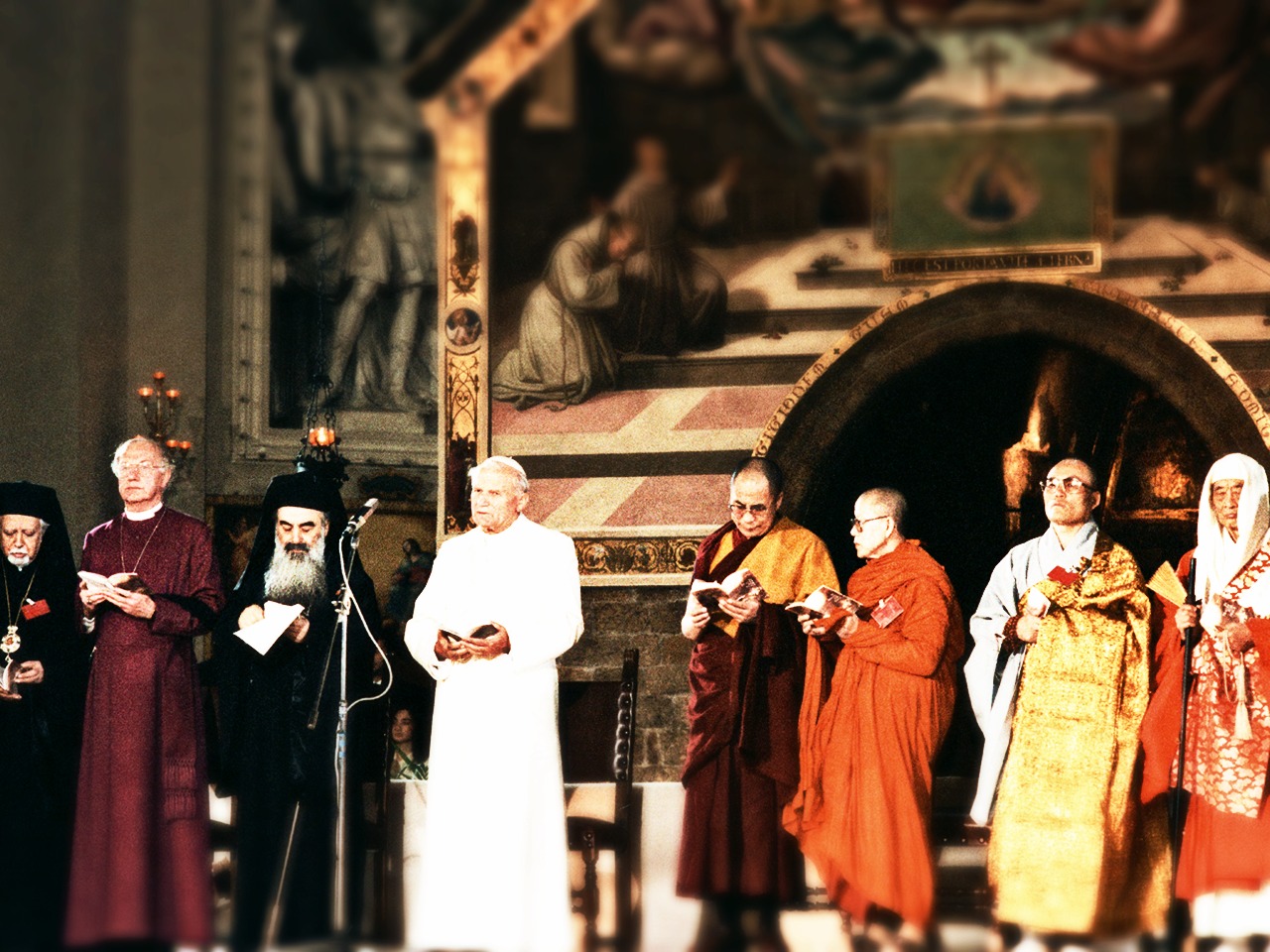 Asyż 1986 r. Pseudopapież Jan Paweł II propaguje apostazję od Wiary katolickiej.