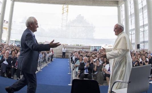 Pseudopapie Bergoglio i protestanccy pentekostalici