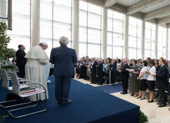 Pseudopapie Bergoglio w Caserta we Wloszech w zborze protestanckim