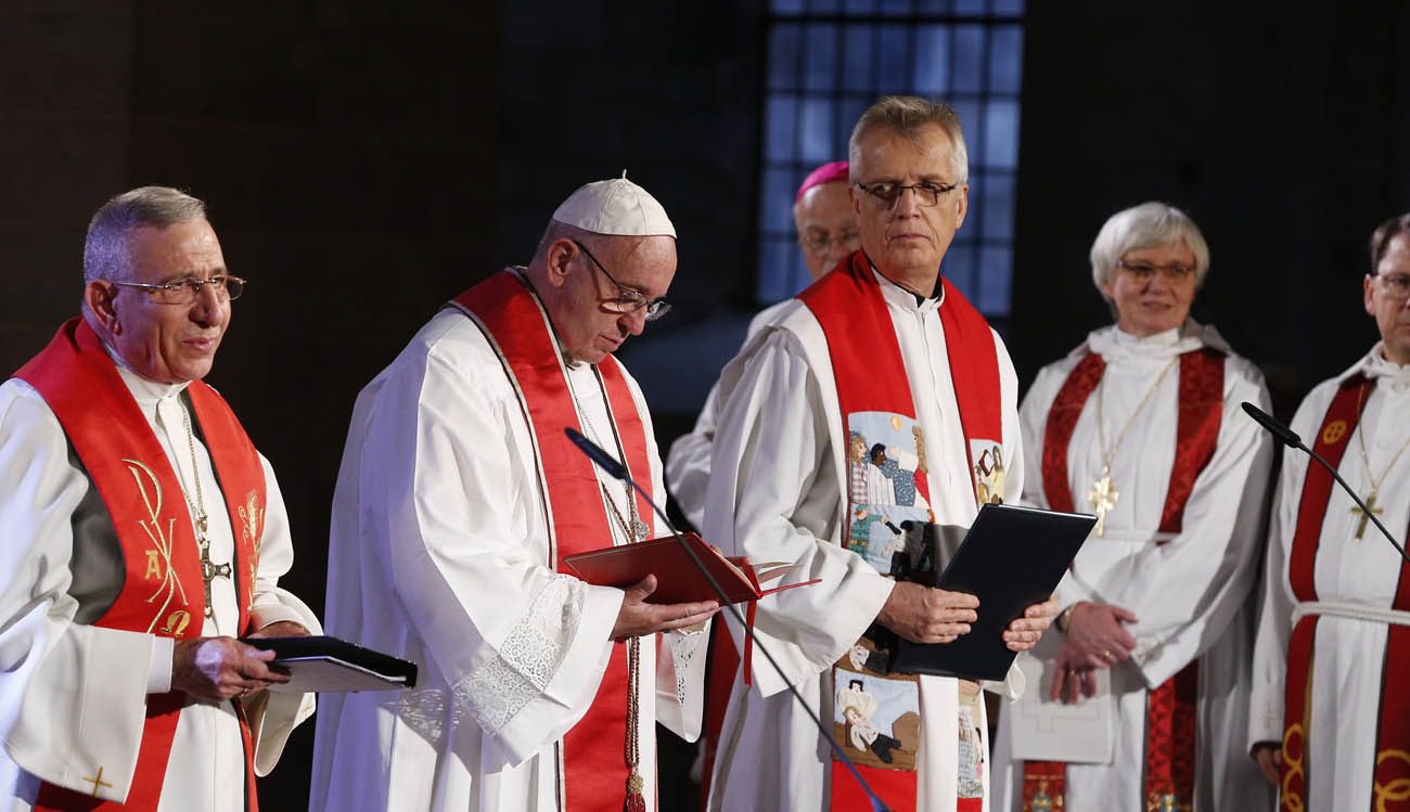 Pseudopapie Bergoglio i luterascy kacerze